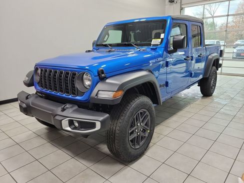 New 2026 Jeep Gladiator Sport image 2