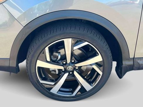 Used 2021 Nissan Rogue Sport SL w/ Premium Package AWD/4WD image 11