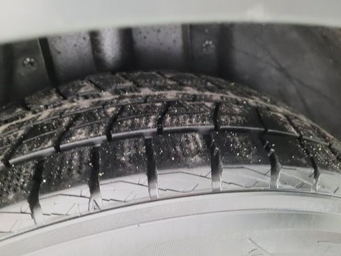 Used 2018 Ford Escape SE image 24