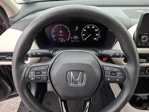 Used 2024 Honda HR-V LX image 19