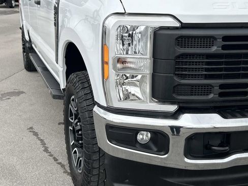 Used 2023 Ford F250 XL w/ FX4 Off-Road Package image 12