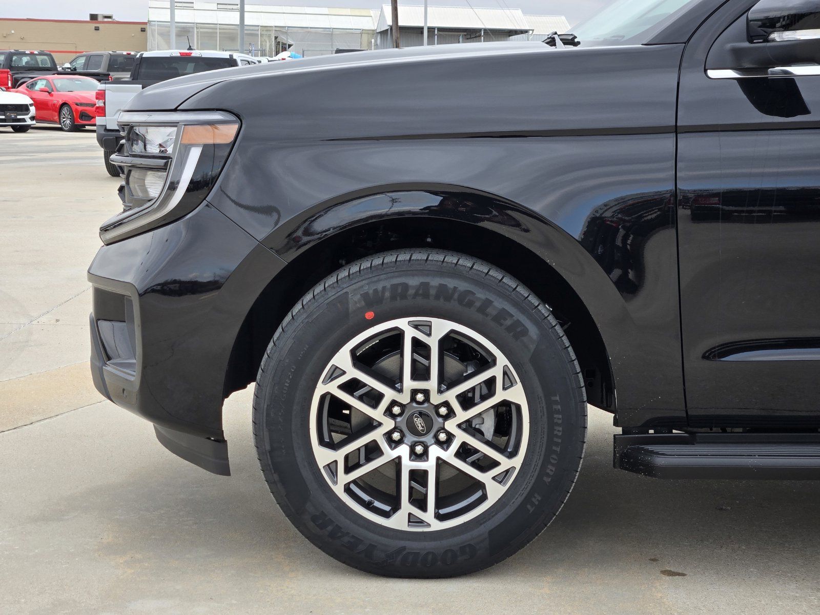 New 2026 Ford Expedition Max Active RWD image 9