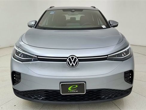Used 2023 Volkswagen ID.4 Pro image 2