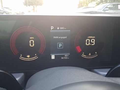Used 2025 Hyundai Sonata SEL FWD image 2