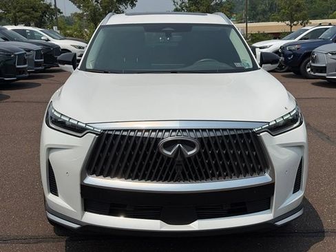 Certified 2026 INFINITI QX60 Luxe w/ Cargo Package AWD/4WD image 2