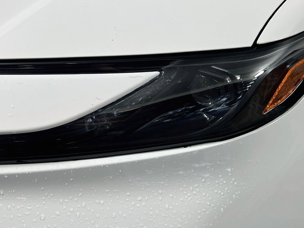 Used 2025 Toyota Camry SE FWD image 9