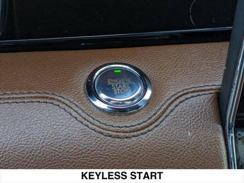 Used 2024 Lincoln Navigator L Reserve image 38