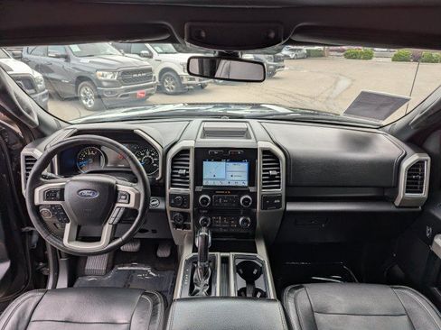 Used 2017 Ford F150 Lariat w/ Equipment Group 502A Luxury AWD/4WD image 23
