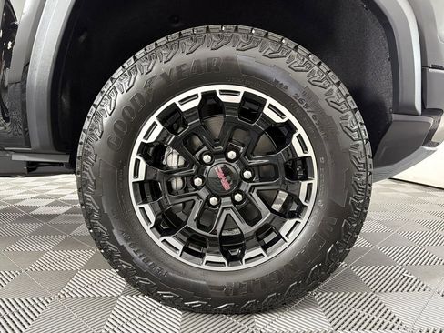 New 2026 GMC Canyon AT4 w/ AT4 Premium Package image 11