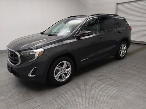 Used 2018 GMC Terrain SLE w/ Driver Convenience Package FWD image 2