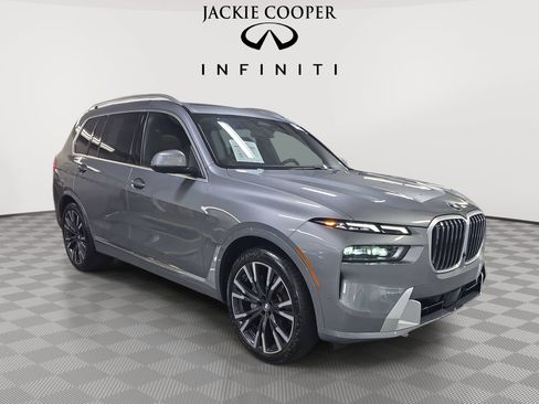 Used 2024 BMW X7 xDrive40i AWD/4WD image 3