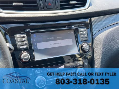 Used 2016 Nissan Rogue SL w/ SL Premium Package image 39