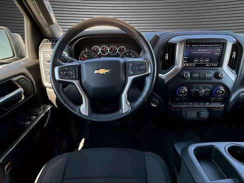 Used 2021 Chevrolet Silverado 1500 LT AWD/4WD image 8