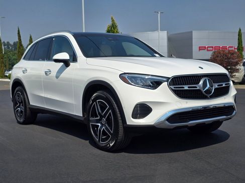 Used 2026 Mercedes-Benz GLC 300 4MATIC image 8