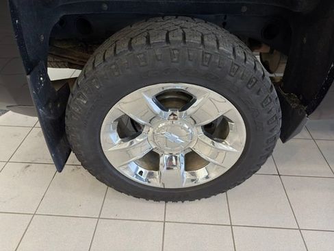 Used 2015 Chevrolet Silverado 1500 LTZ AWD/4WD image 37