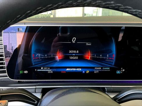 Used 2025 Mercedes-Benz GLE 53 AMG 4MATIC image 25