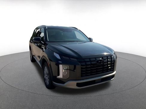 Used 2025 Hyundai Palisade SEL FWD image 3