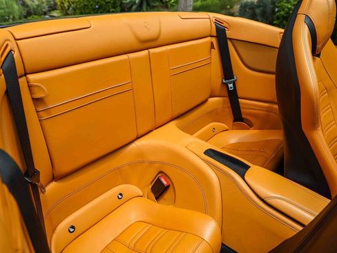 Used 2016 Ferrari California T RWD image 25