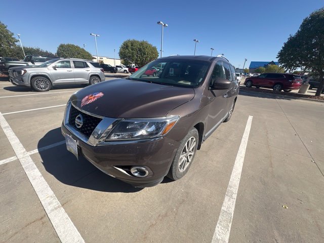 Used 2016 Nissan Pathfinder SL w/ Trailer Tow Package AWD/4WD image 3