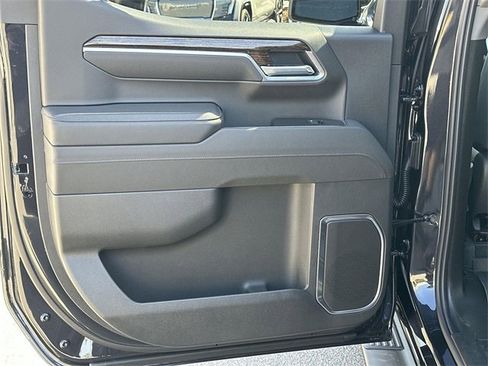 New 2026 GMC Sierra 1500 Elevation w/ LPO, Elevation Black Package image 24