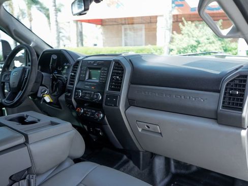 Used 2019 Ford F550 2WD Crew Cab Super Duty image 35