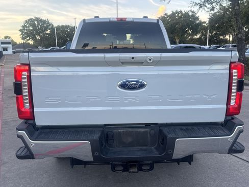 Used 2026 Ford F250 Lariat AWD/4WD image 14