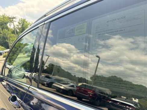 Used 2023 Volkswagen Tiguan SE image 23