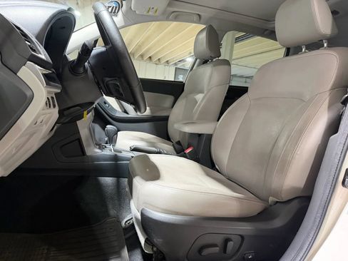Used 2018 Subaru Forester 2.5i Limited AWD/4WD image 9