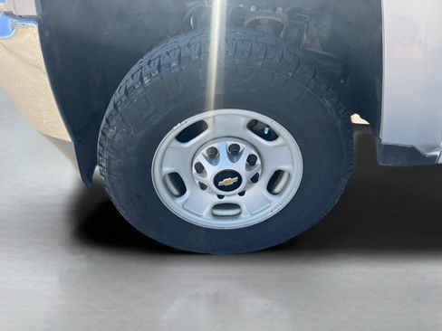 Used 2016 Chevrolet Silverado 2500 W/T RWD image 25