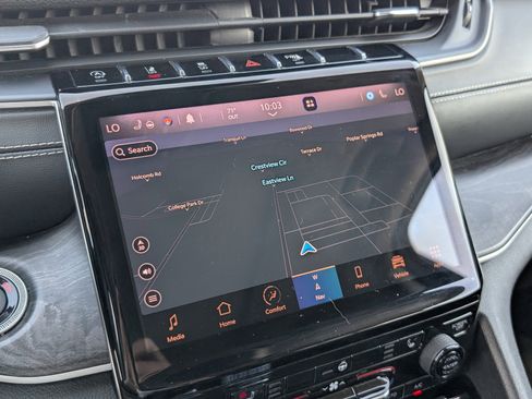 Used 2021 Jeep Grand Cherokee L Limited image 28