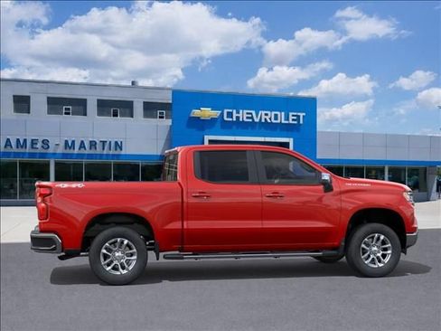 Used 2024 Chevrolet Silverado 1500 LT w/ Safety Package AWD/4WD image 5
