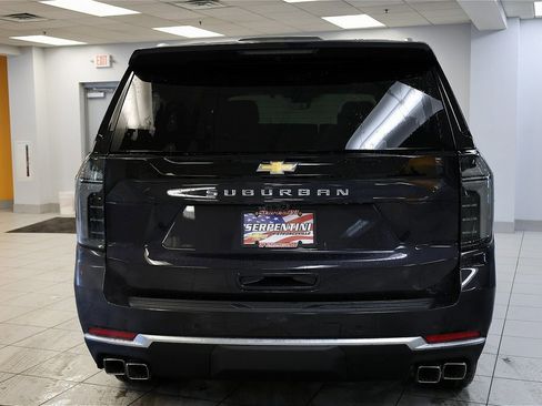 New 2026 Chevrolet Suburban High Country image 5