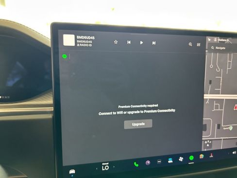 Used 2022 Tesla Model S Plaid image 51