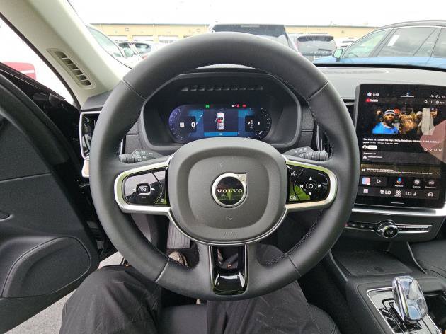 Used 2026 Volvo XC90 B6 Plus AWD/4WD image 9
