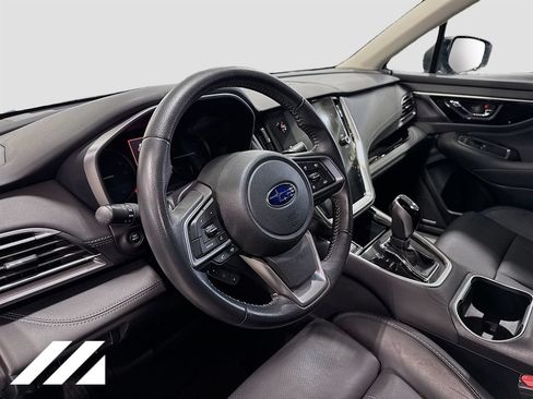 Used 2022 Subaru Outback Limited AWD/4WD image 9
