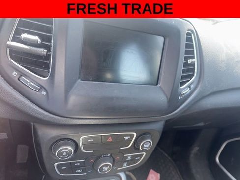 Used 2019 Jeep Compass Sport w/ Cold Weather Group AWD/4WD image 19