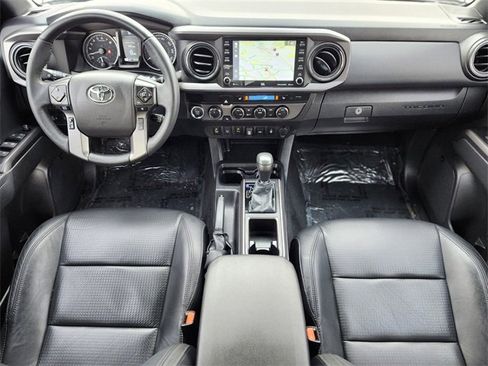 Used 2023 Toyota Tacoma TRD Sport image 12
