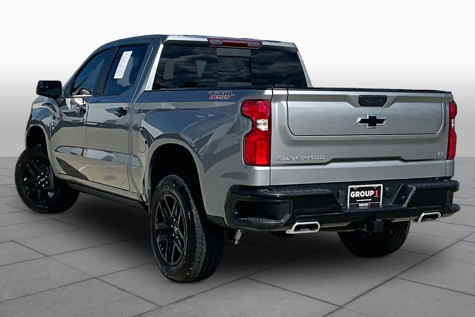 Used 2026 Chevrolet Silverado 1500 LT Trail Boss w/ Convenience Package II AWD/4WD image 11
