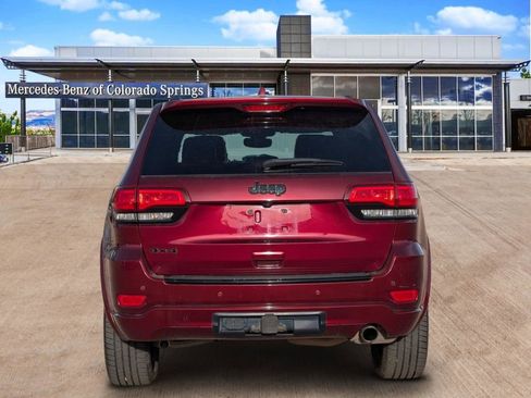 Used 2017 Jeep Grand Cherokee Altitude image 6