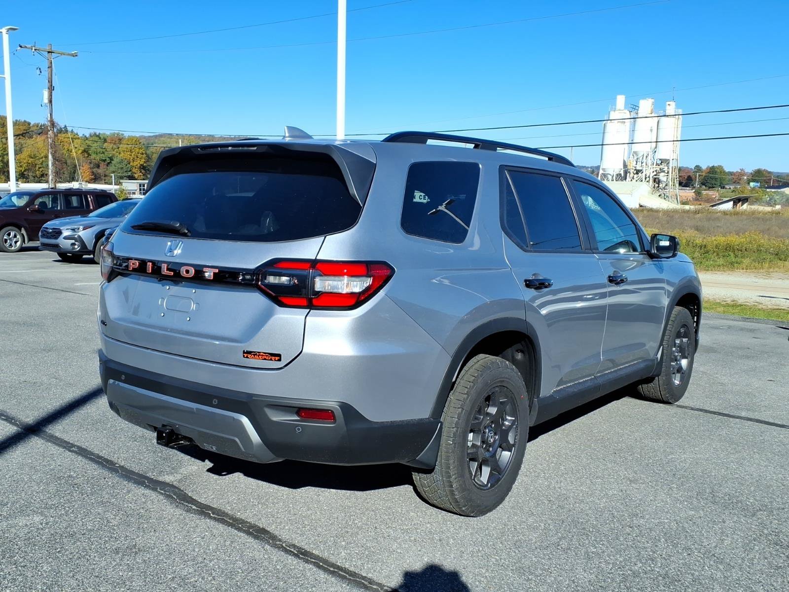 New 2026 Honda Pilot TrailSport image 4