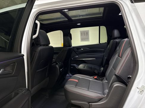 Used 2026 Chevrolet Traverse RS w/ LPO, Floor Liner Package AWD/4WD image 24