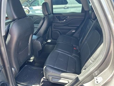 Used 2022 Lincoln Corsair Reserve w/ Equipment Group 201A image 12