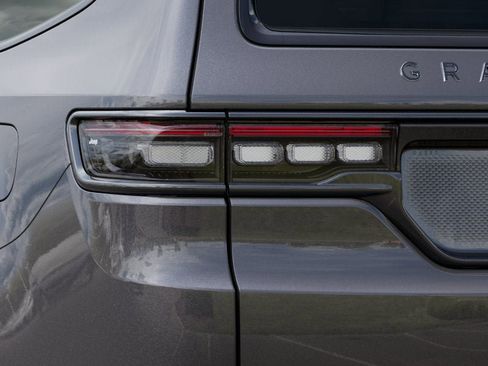 New 2025 Jeep Grand Wagoneer Series II Obsidian w/ Quick Order Packagew 28T AWD/4WD image 14