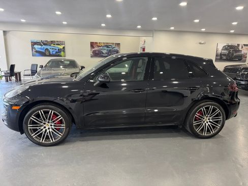 Used 2017 Porsche Macan GTS AWD/4WD image 4
