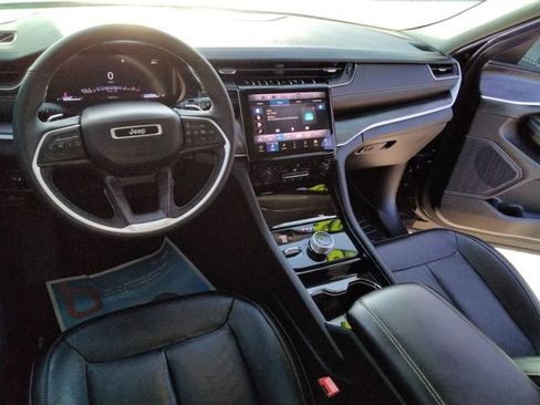 Used 2023 Jeep Grand Cherokee L Limited w/ Black Appearance Package image 28