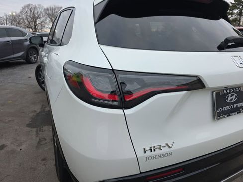 Used 2023 Honda HR-V EX-L image 43