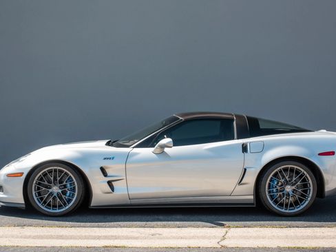 Used 2011 Chevrolet Corvette ZR1 w/ Preferred Equipment Group RWD image 8
