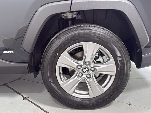 Certified 2025 Toyota RAV4 LE image 23