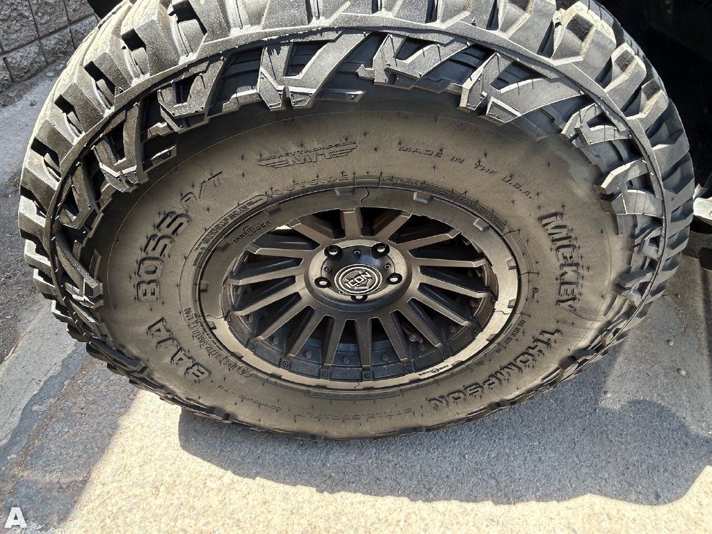 Used 2024 Jeep Wrangler Unlimited Rubicon 4xe AWD/4WD image 5