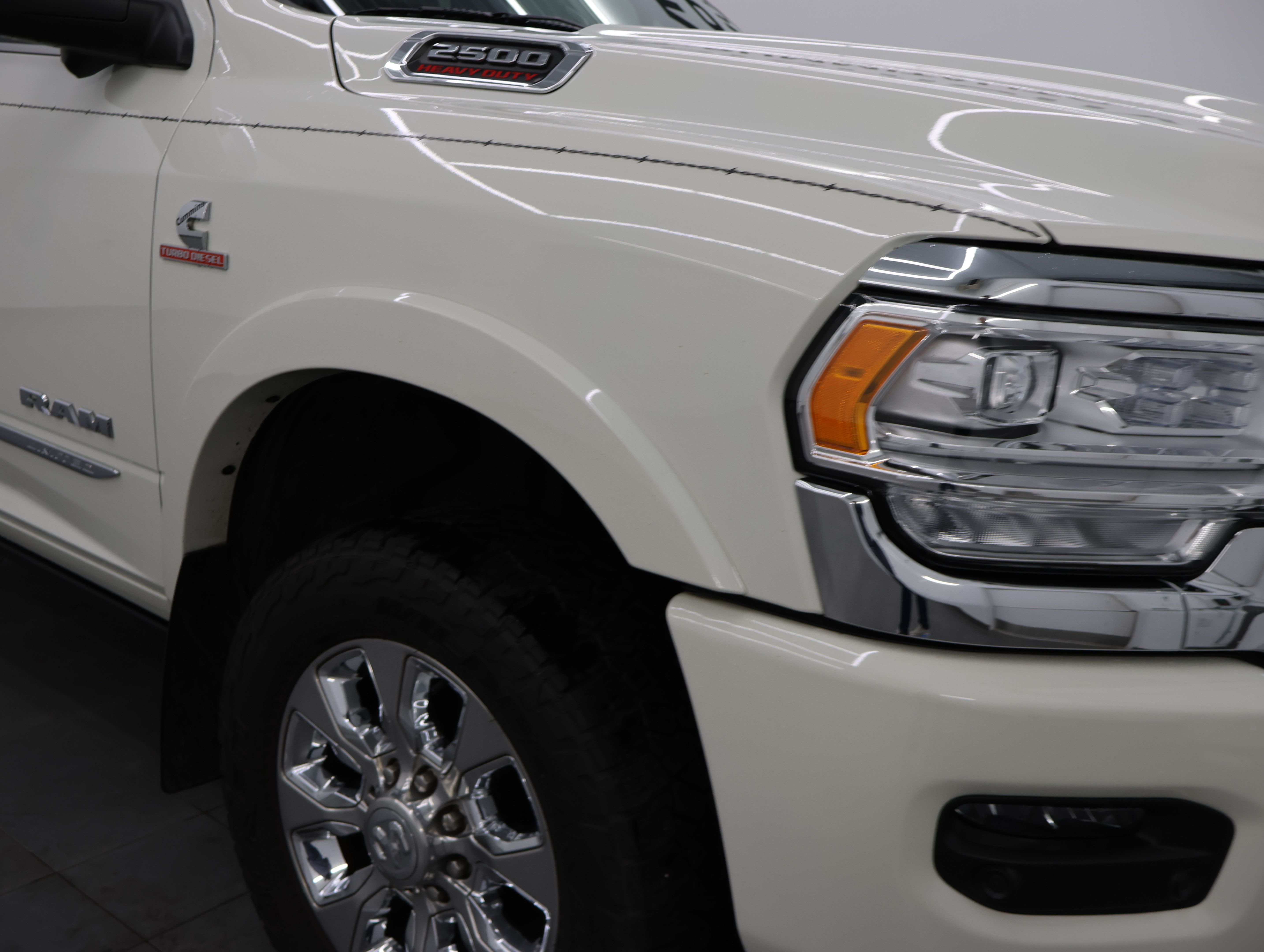 Used 2019 RAM 2500 Limited AWD/4WD image 29